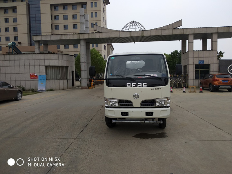 �|�L(f��ng)5����ˮ܇�S�҃r(ji��)�񣬖|�L(f��ng)��ˮ܇�N�����ģ�������ˮ܇�N���c(di��n)