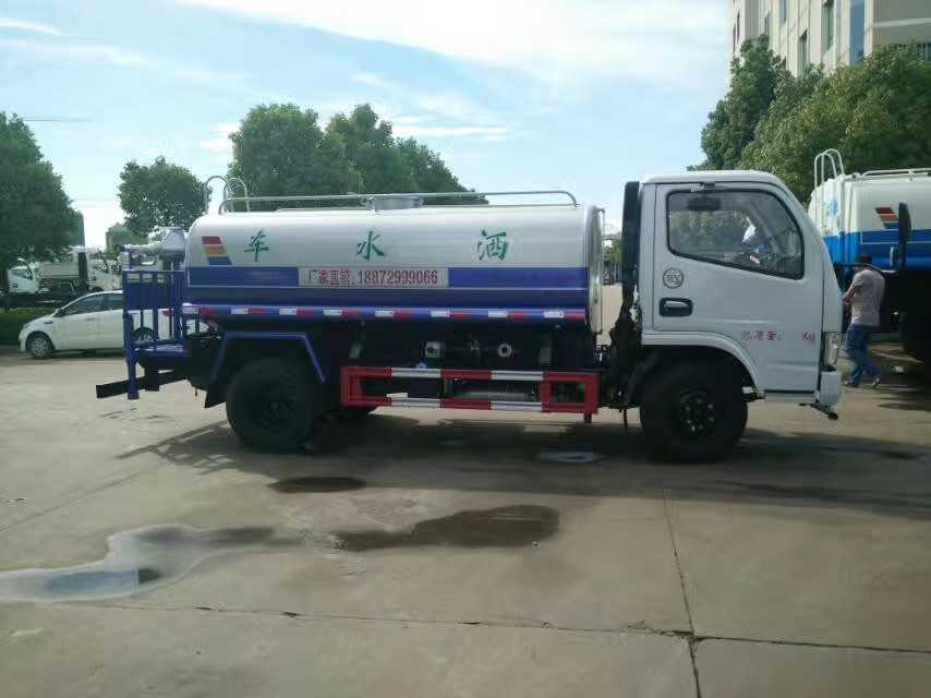 5����ˮ܇�S�Үa(ch��n)Ʒ�r(ji��)�񣬖|�L(f��ng)����8����ˮ܇�N�ۣ�5����ˮ܇�N������