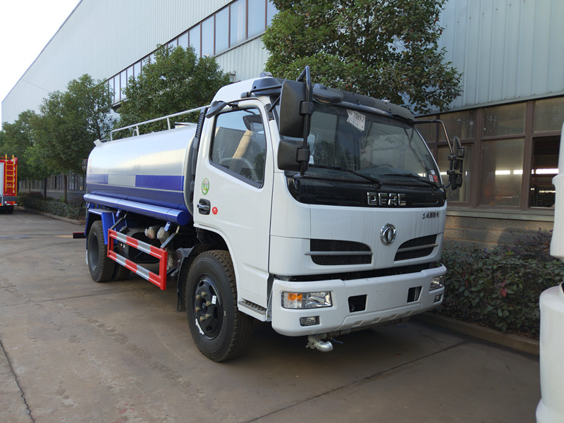 8����ˮ܇�N�ۣ��|�L8����ˮ܇�S�ң�����8����ˮ܇�r�񣬳���������܇�ɷ����޹�˾