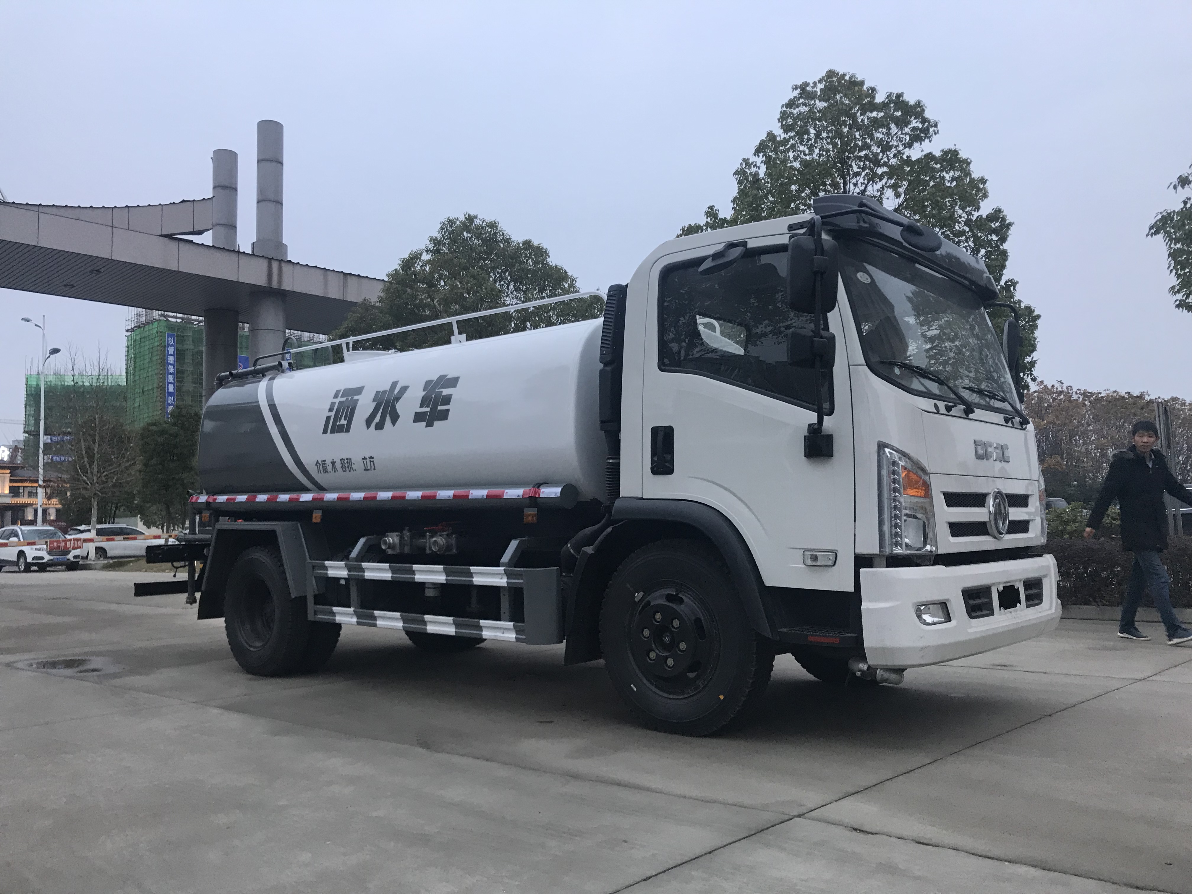 ����12���F�ڞ�ˮ܇�N������һ��(g��)���_(t��i)�A