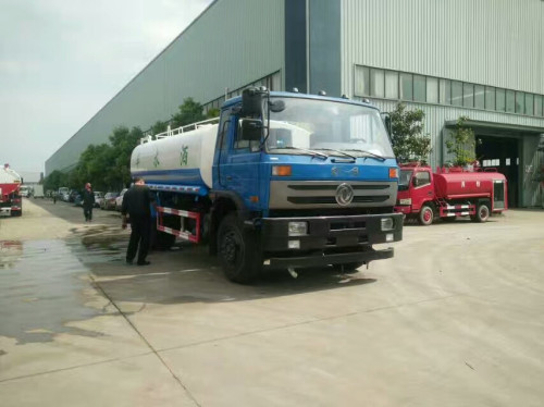 �|�L(f��ng)15����ˮ܇�DƬ���|�L(f��ng)��ˮ܇�S�҃r(ji��)�񣬖|�L(f��ng)���F(tu��n)���޹�˾