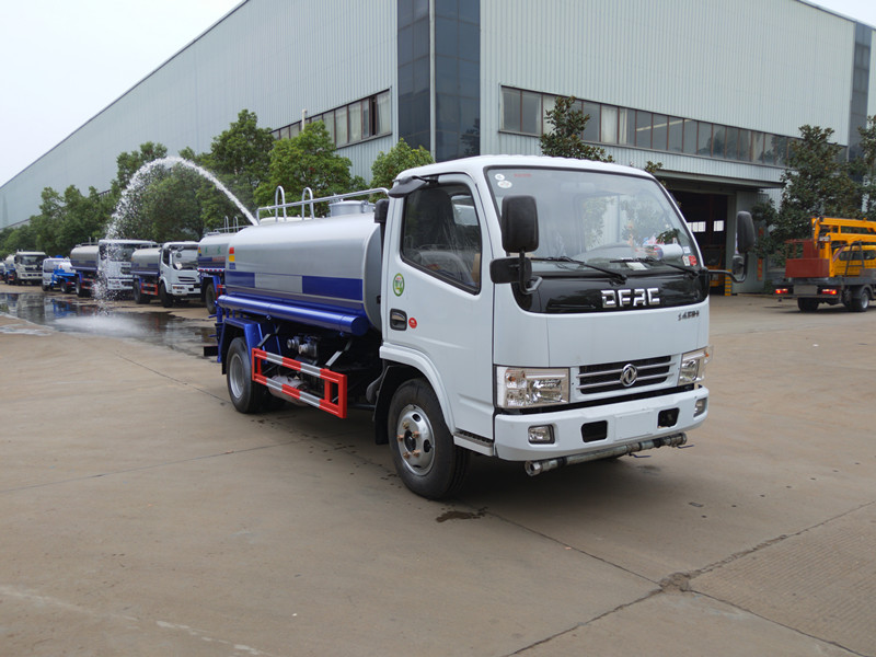 ���ϑ��|�L(f��ng)С��������ˮ܇�����X ����ˮ܇�S��ֱ�N-�|�L(f��ng)��܇�W(w��ng)