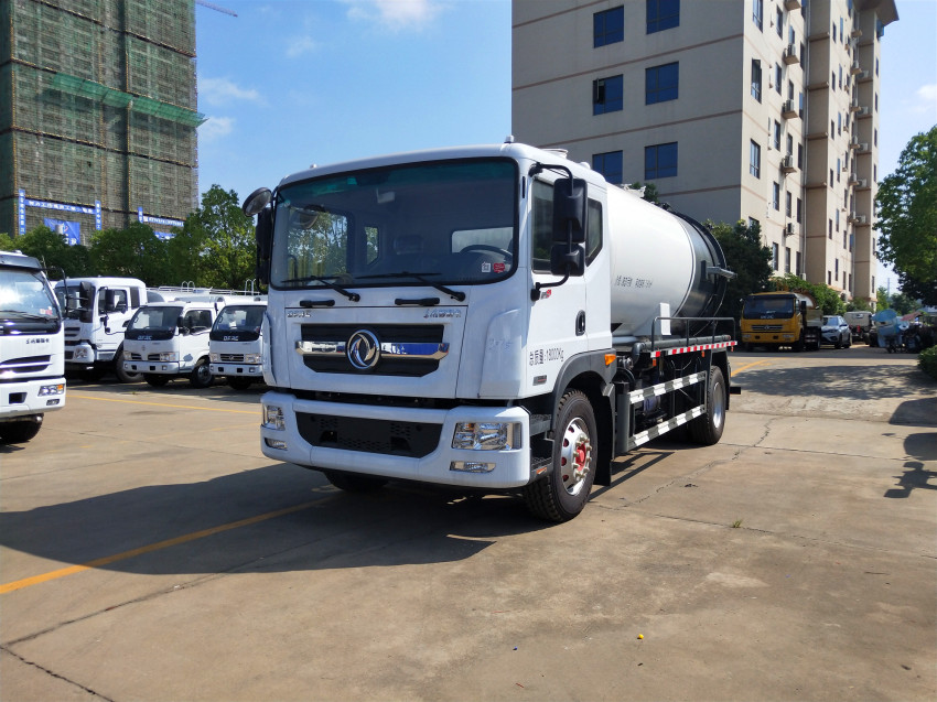 �����|�L(f��ng)D9����܇������܇�ݷe10-12��-�������F