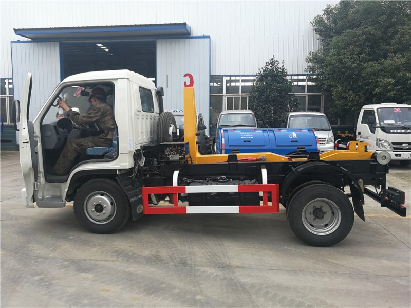 4��������С��֮�ǲ��͹���ʽ����܇(ch��)-4������ʽ����