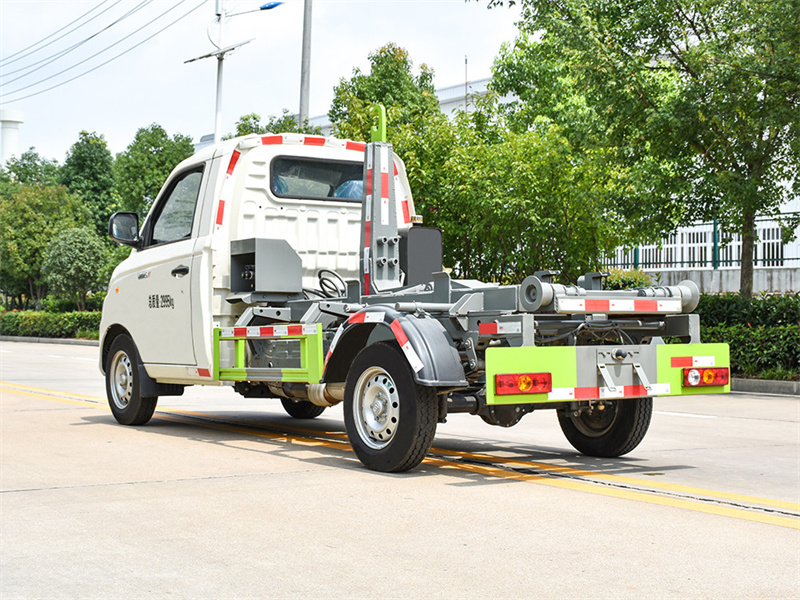 ��������V1��жʽ����܇(ch��)-����3����������܇(ch��)-����ӯͨ